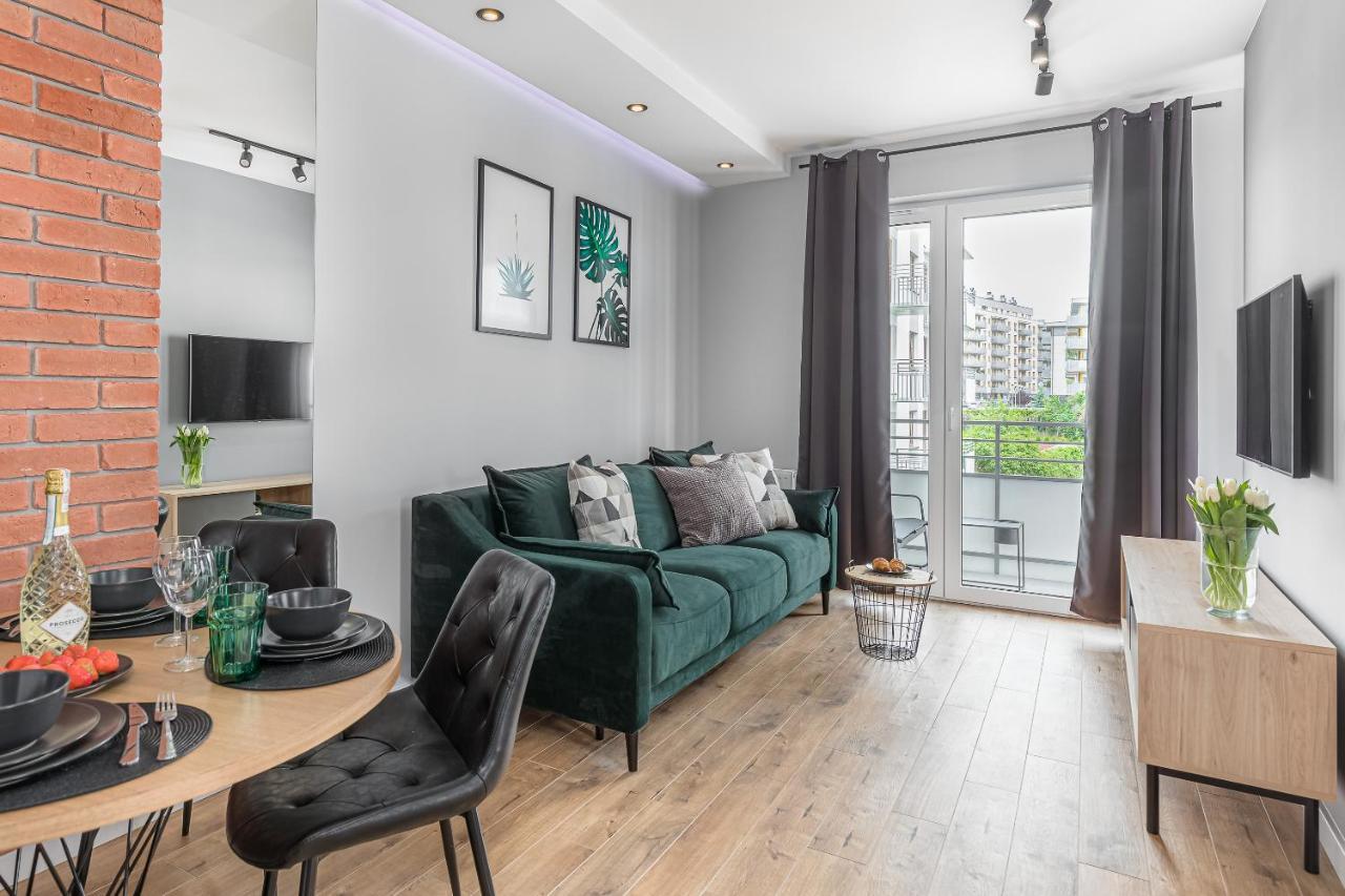 Premium Apartments New Town Private Parking Included 什切青 外观 照片